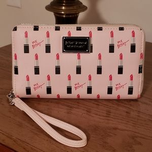 Betsey Johnson wristlet/billfold